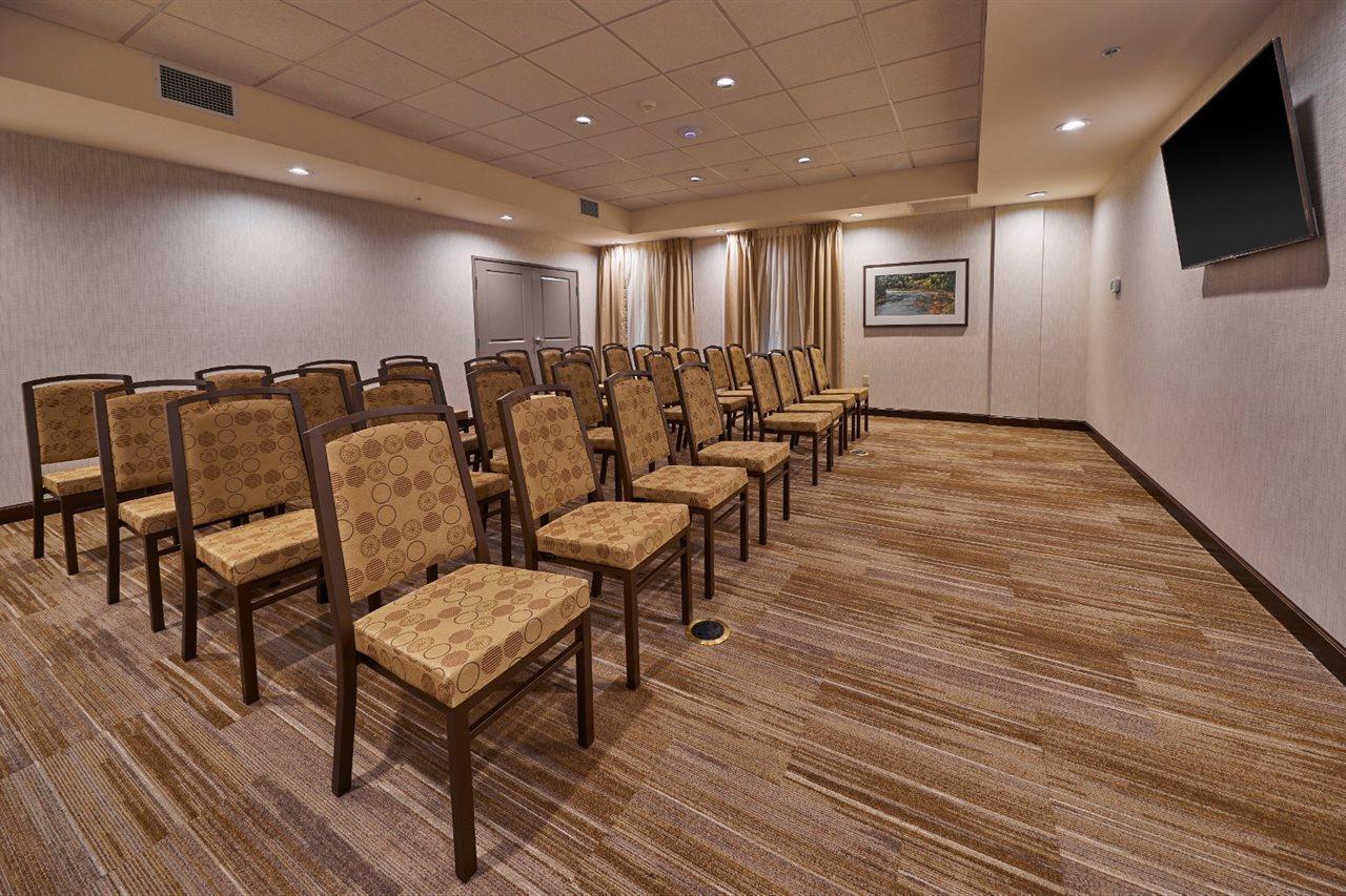 Hampton Inn & Suites Roseburg Buitenkant foto