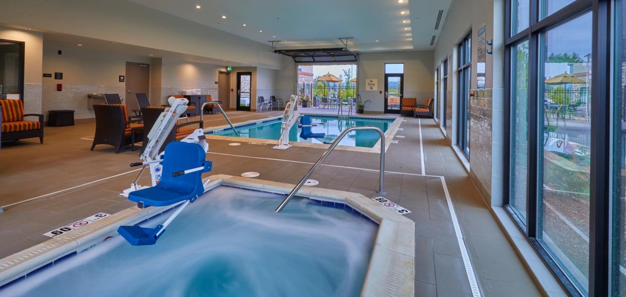 Hampton Inn & Suites Roseburg Buitenkant foto