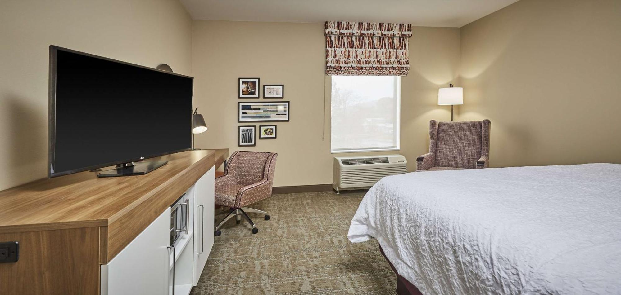 Hampton Inn & Suites Roseburg Buitenkant foto