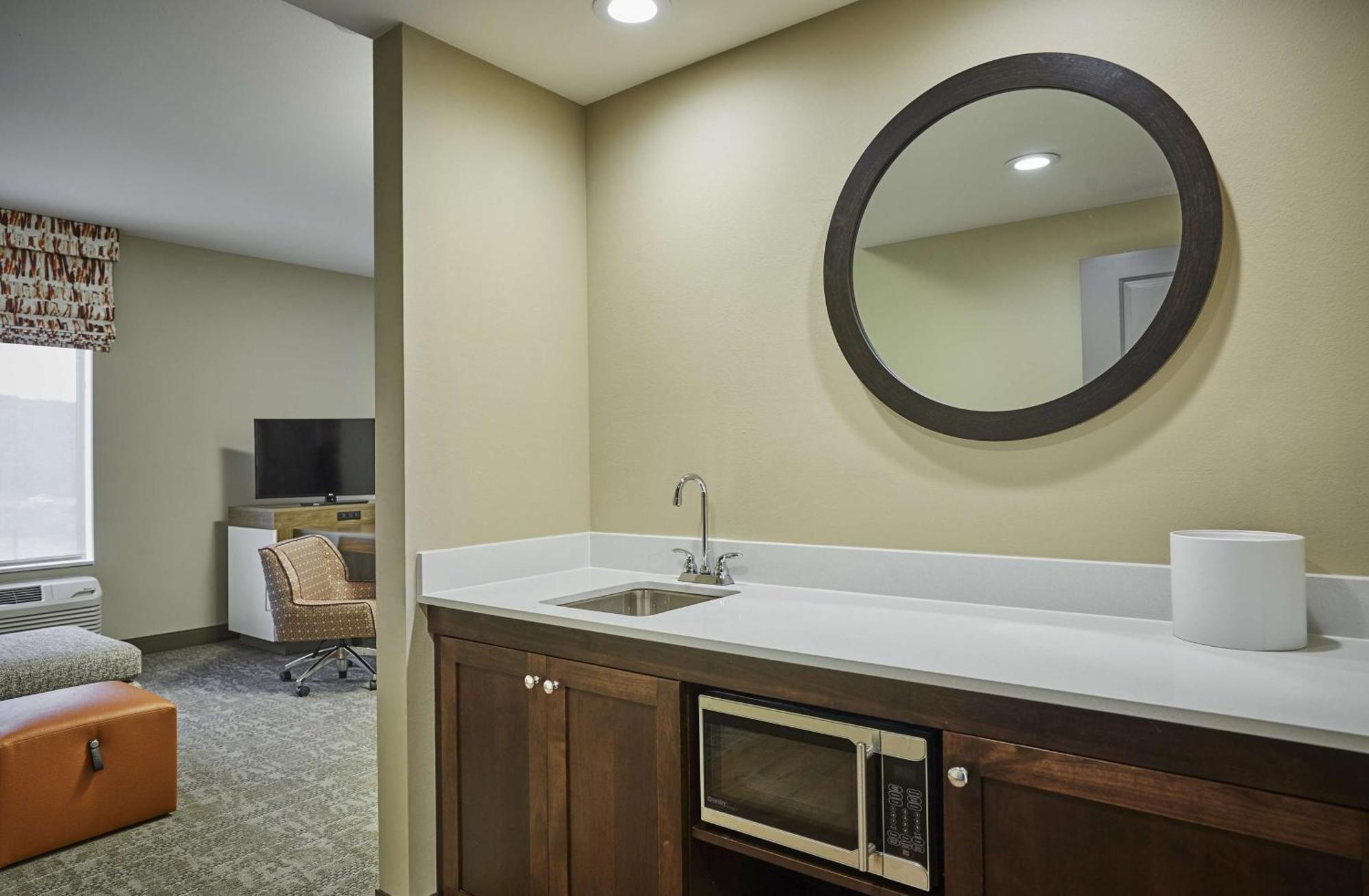 Hampton Inn & Suites Roseburg Buitenkant foto