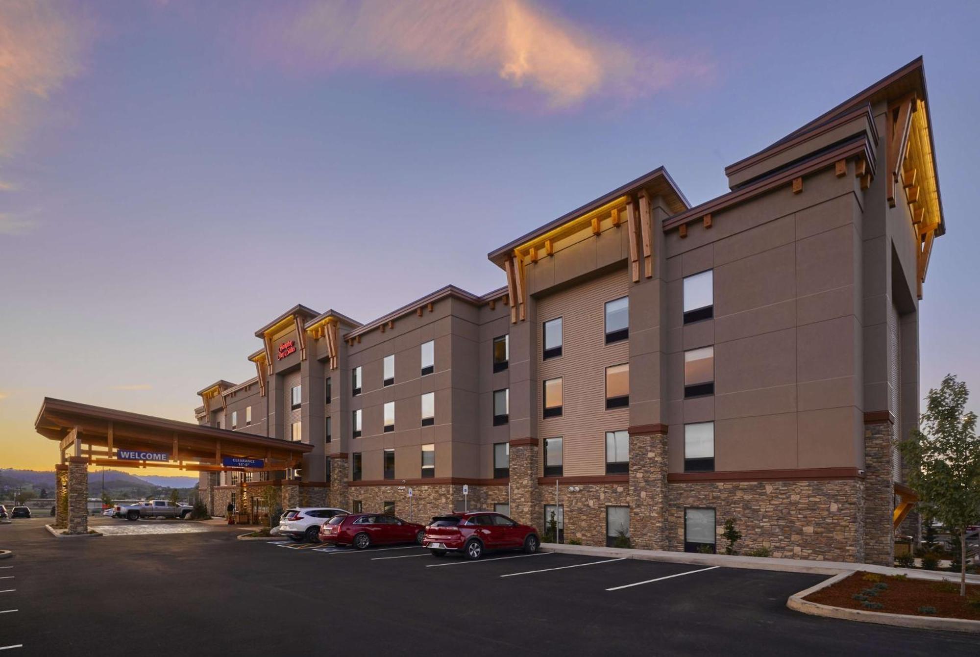 Hampton Inn & Suites Roseburg Buitenkant foto